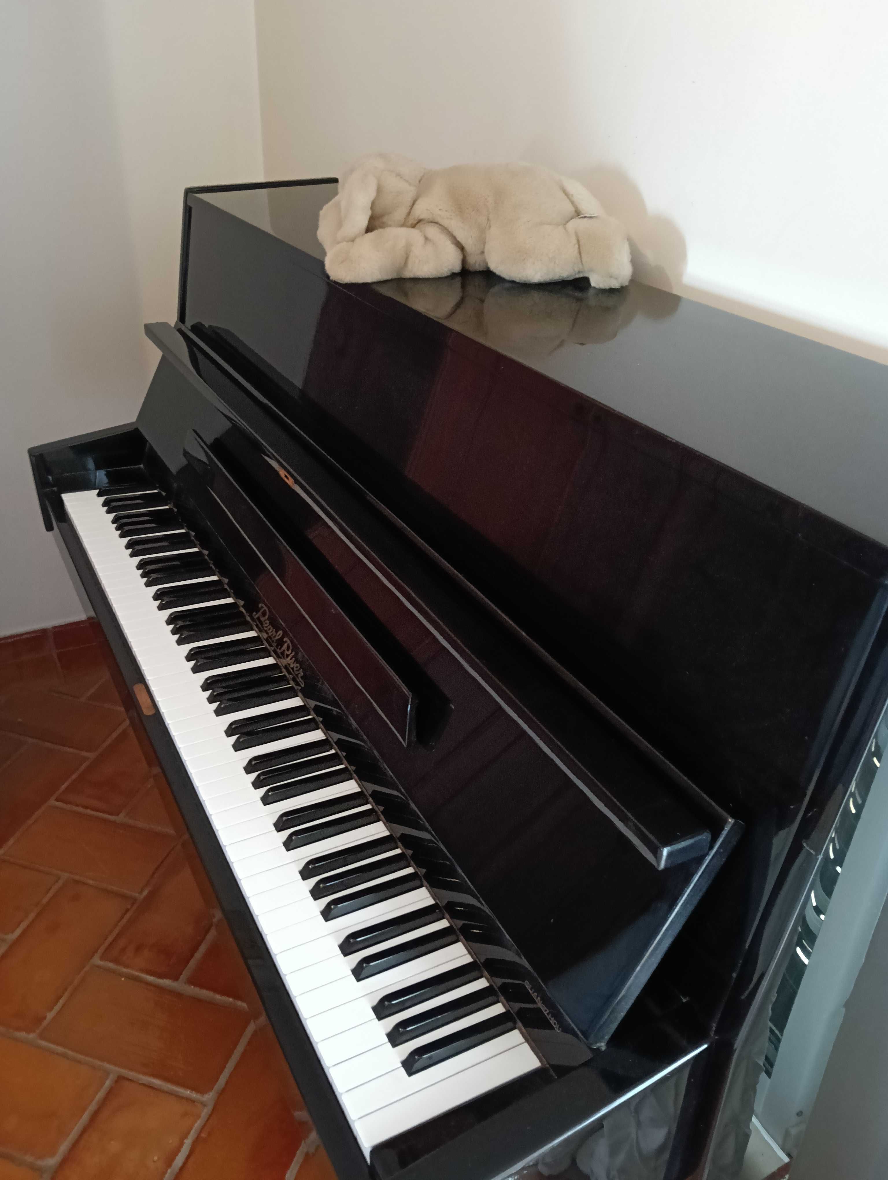 Piano vertical acustico