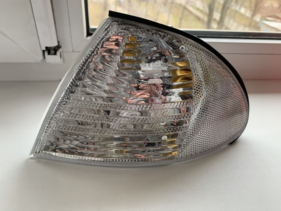 Дымчатые, белые указатели поворота, поворотники BMW 3 E36 E46 E34 E38