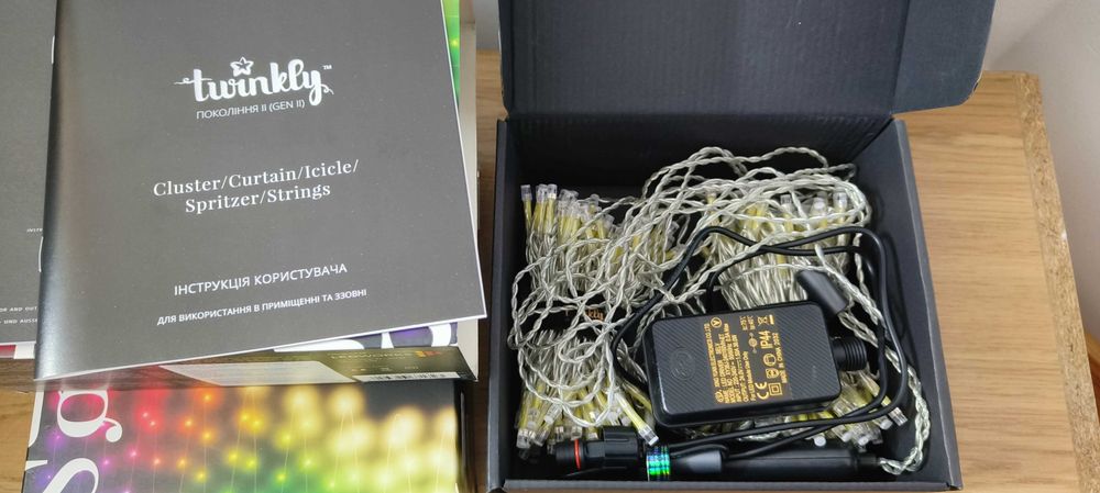 Smart LED Гірлянда Twinkly Strings RGBW 250, BT+WiFi, Кабель прозорий