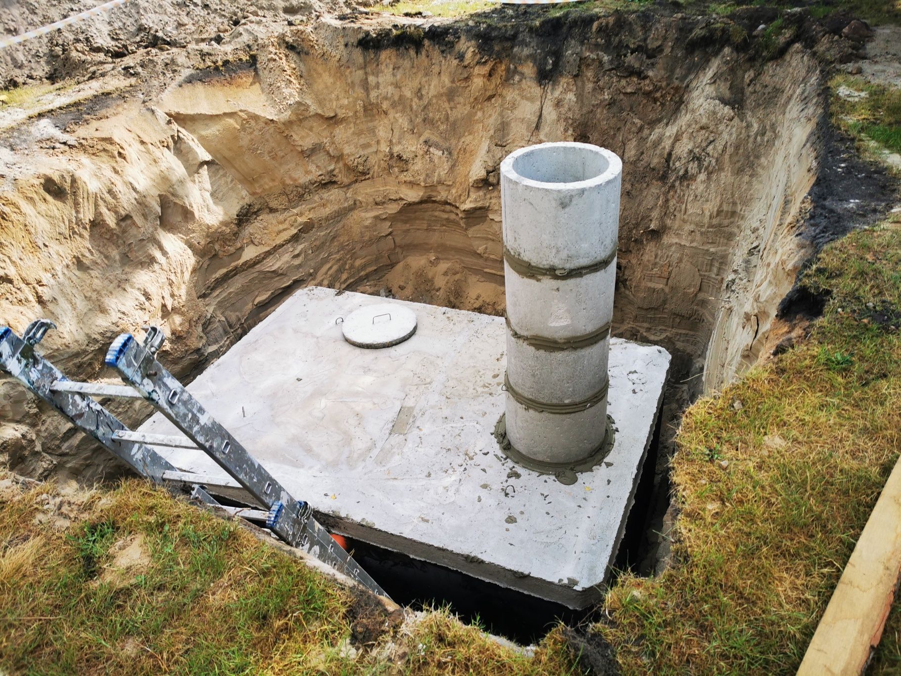 Szamba betonowe 8m3 zbiornik na wodę deszczówkę gnojowice piwnice