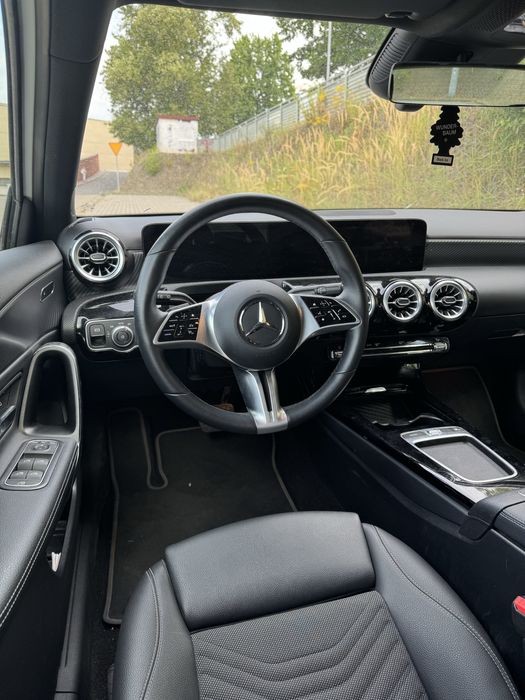 WeźMnie, Wynajem auta, Wypożyczalnia samochodów, Premium,Mercedes,BMW!