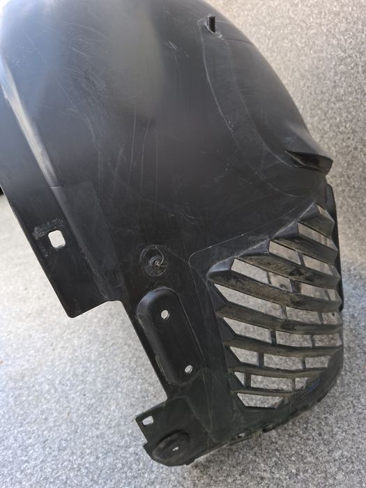 *BMW X1 U11 nadkole prawe przednie Oryginał