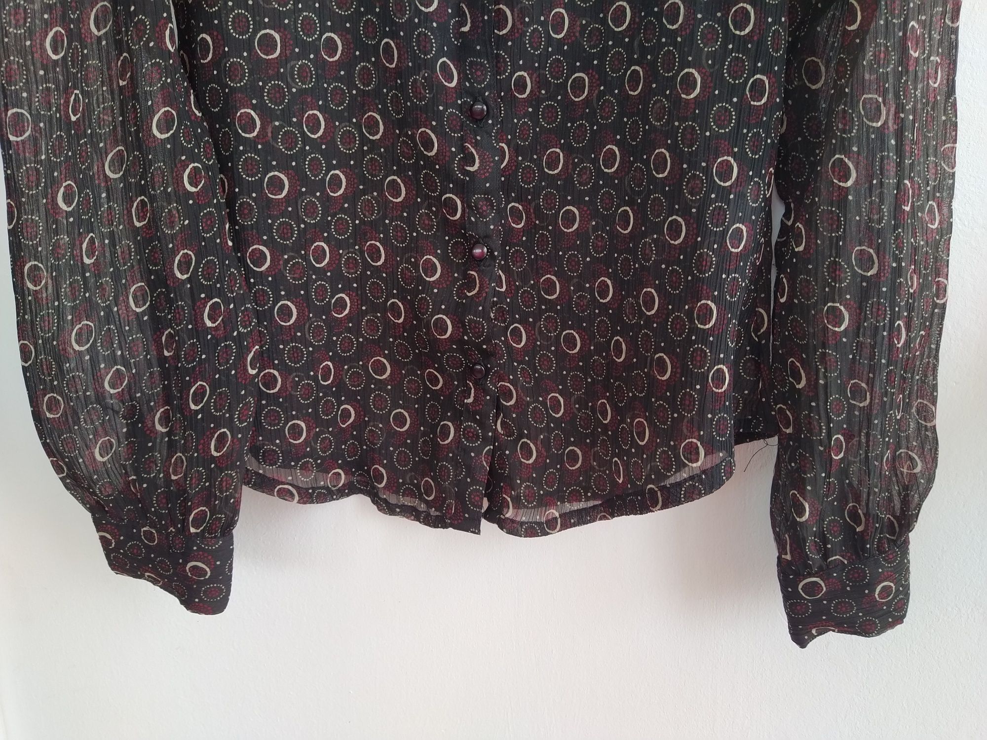 Blusa com padrão - Charles - Tamanho M - Nova!