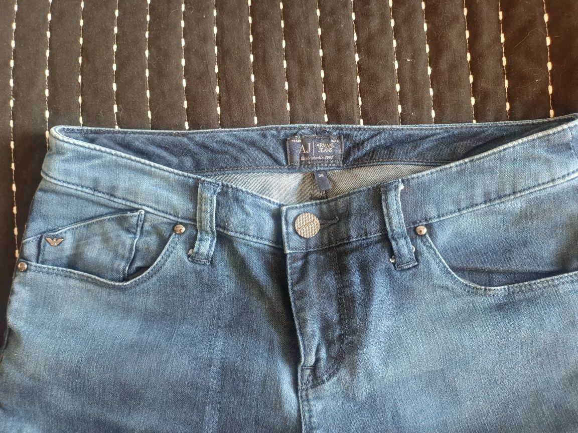 Armani Jeans spodnie  r.26