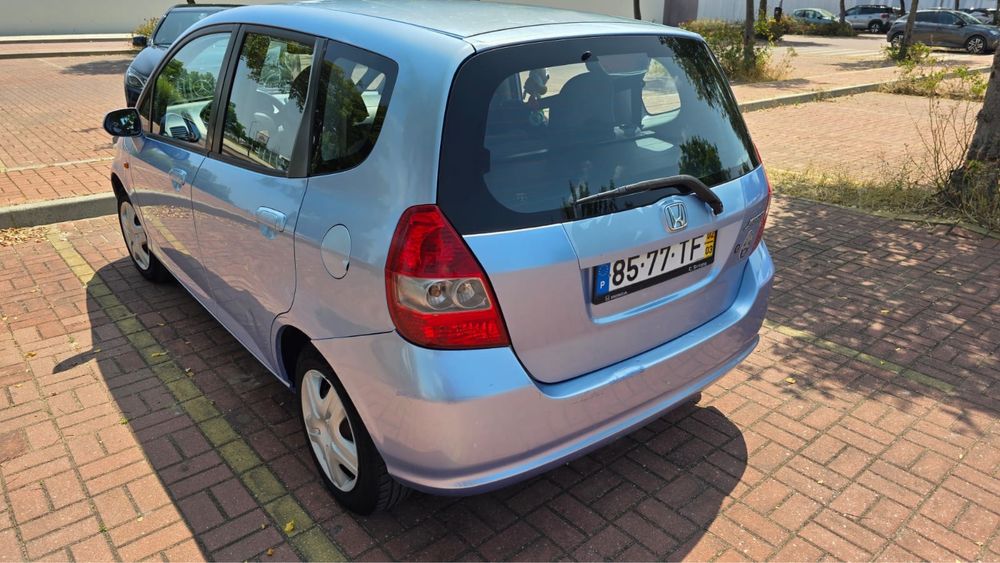 Honda Jazz 2002 – Económico, Fiável e Pronto a Andar