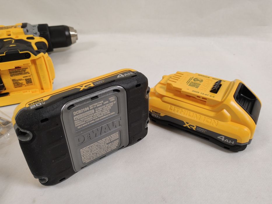 Безщітковий дриль шуруповерт DeWALT DCD801QQ2 XR POWERPACK™ 20Vmax