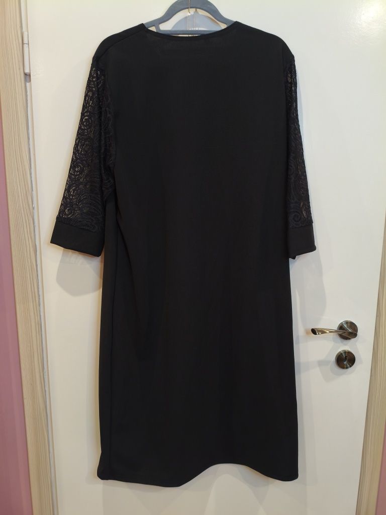 Nowa czarna elegancka sukienka roz. 56