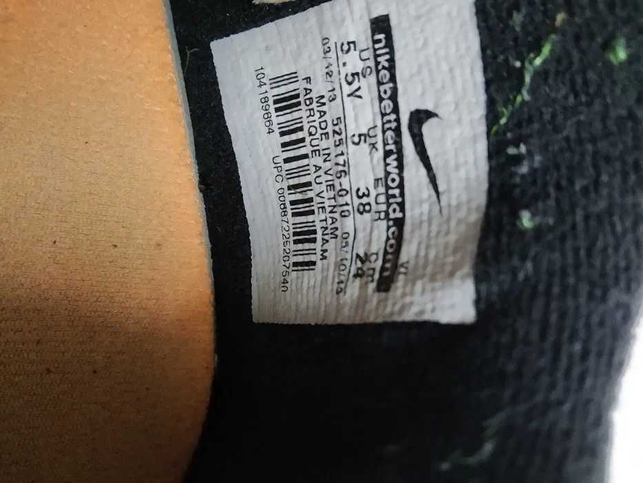 ***3 pares chuteiras nike***