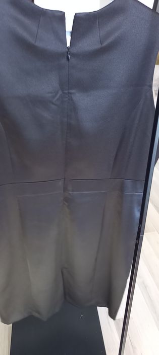 Czarna sukienka 46