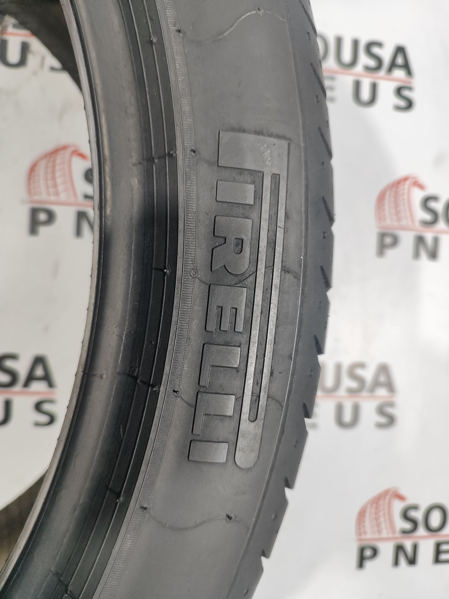 2 pneus semi novos 295-35R21  107y Pirelli - Oferta dos Portes