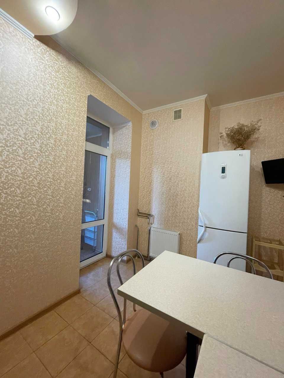 Продаж 3-кімнатної квартири 79.8 кв. м., вул. В. Городецького