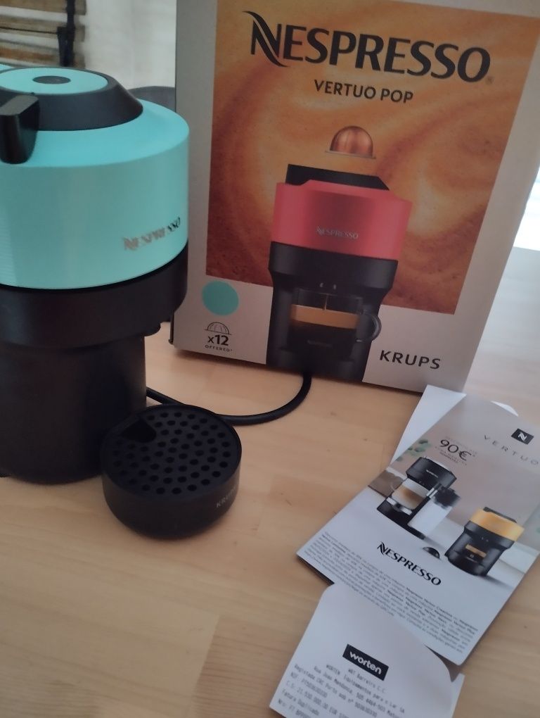 Máquina Nespresso pouco usada