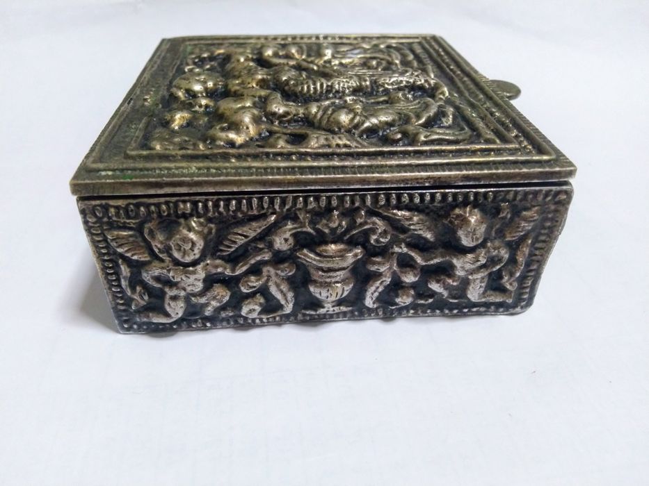 Guarda jóias em prata indiana