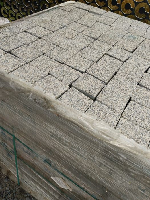 Kostka brukowa Polbruk z posypką 4cm