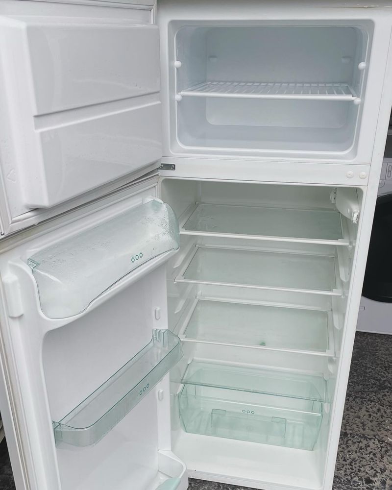 Холодильник Electrolux  145x55x55