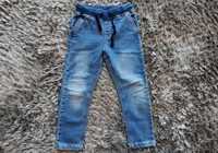 Spodnie chłopięce jeansy jasnoniebieskie na gumce rozm 110 COCCODRILLO