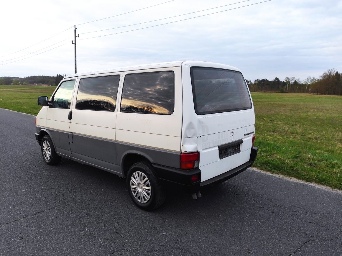 VW T4 z Niemiec 1.9 TD niski przebieg 200 rkm nowe zawieszenie