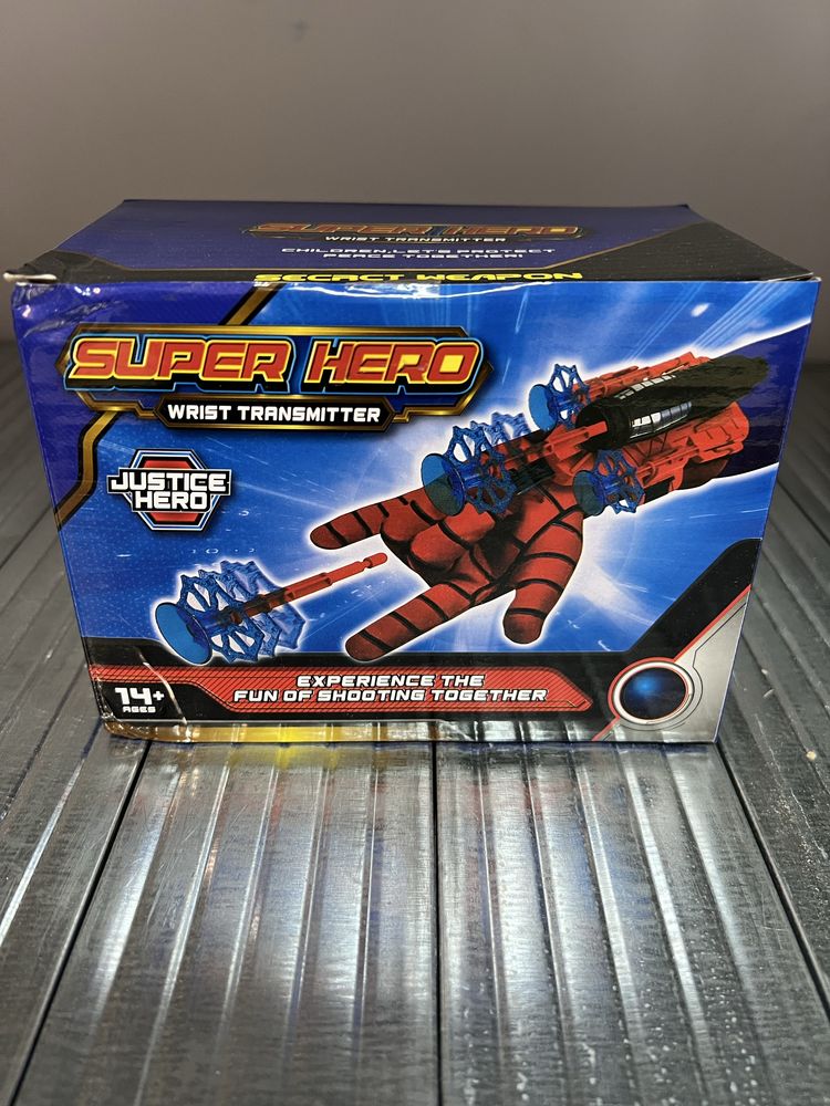 Spiderman wyrzutnia z rękawicą