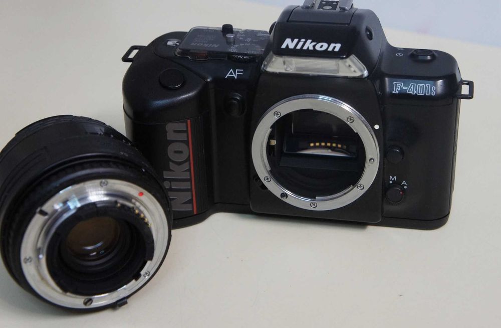 Aparat NIKON F-0401s + obiektyw Sigma 28-70 mm