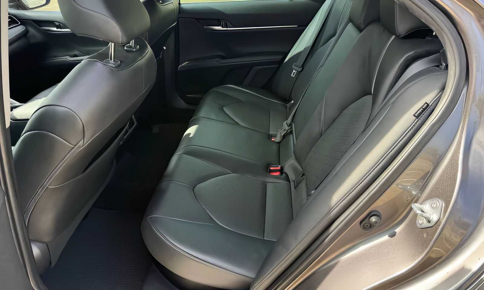 2021 Toyota Camry Hybrid XSE