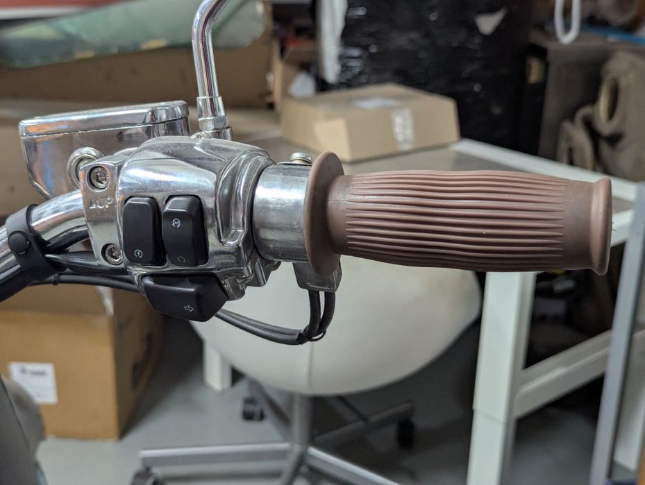 пульти Harley Davidson та ручка газу з гріпсами Днепр custom