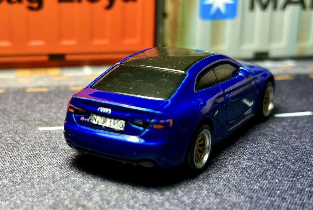 Hot Wheels Audi RS5 coupe th custom