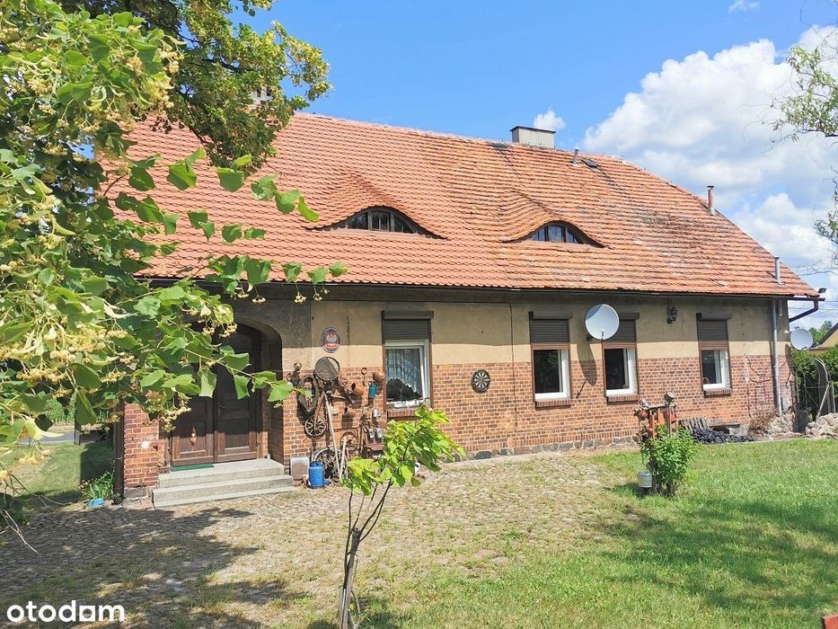 Klimatyczny dom z potencjałem i dużą działką