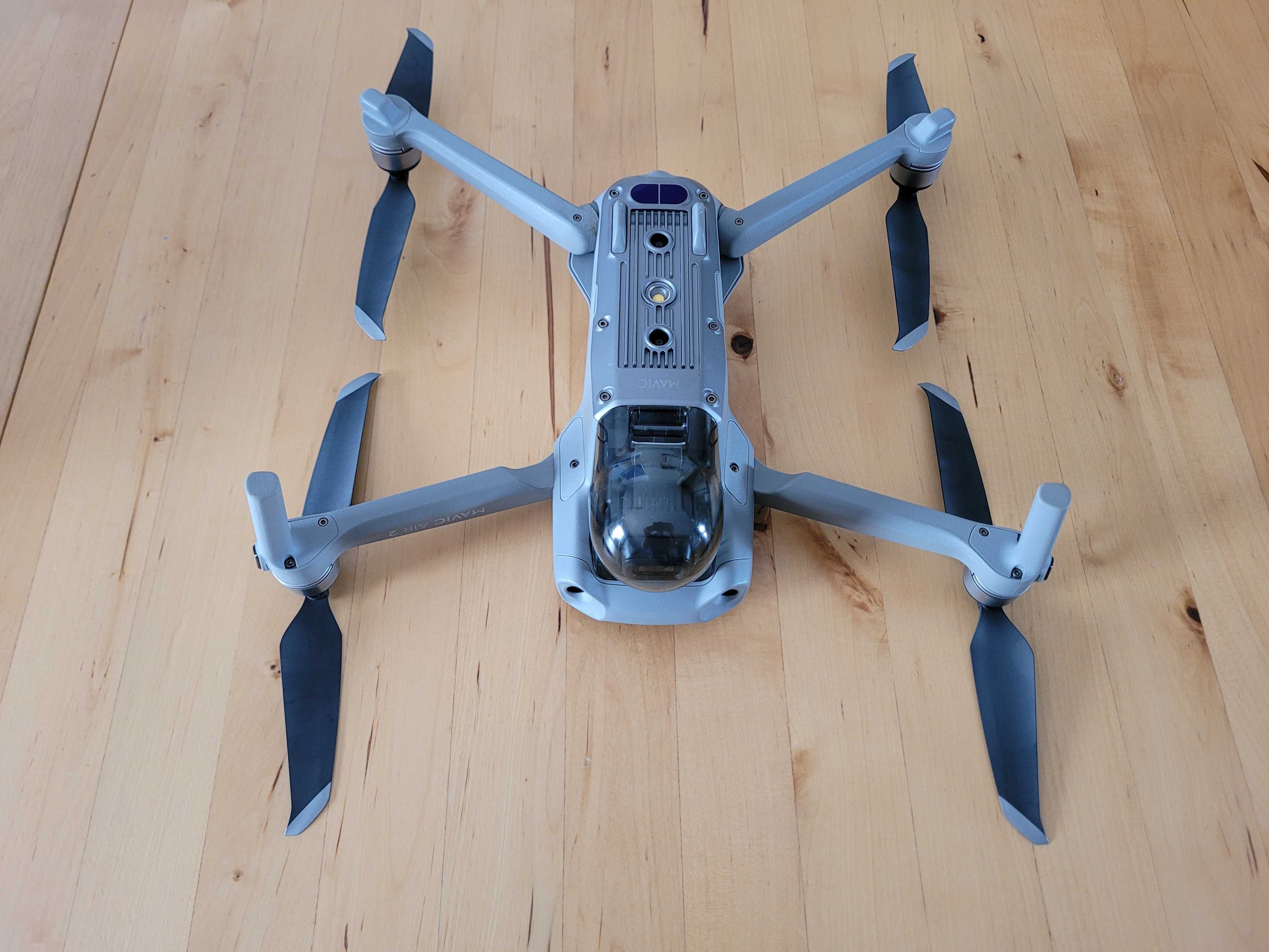 DJI Mavic Air 2 - Fly More Combo +  Landing Pad