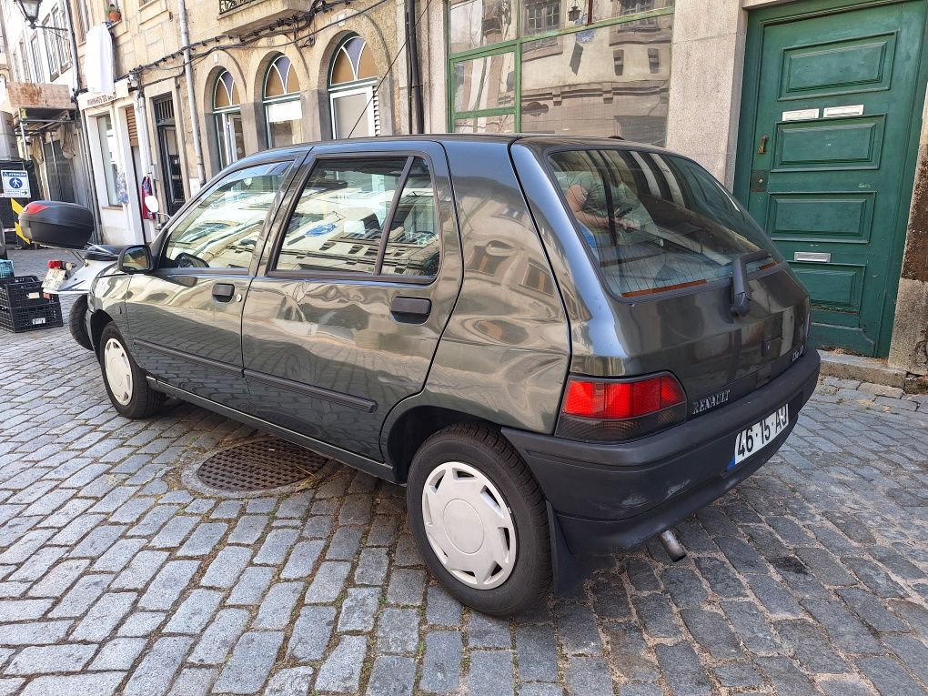 Renault Clio 1.2 RN 5 portas
