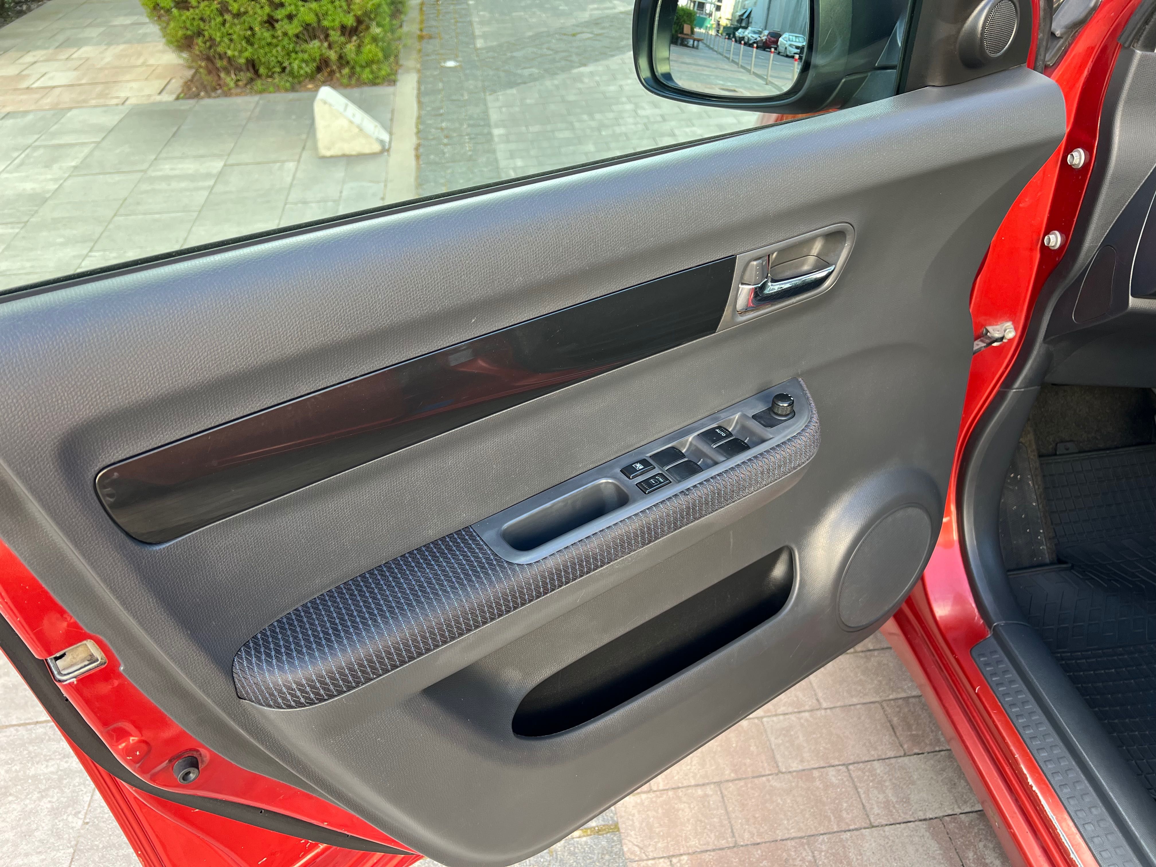 Suzuki Swift 1.5 avtomat  сузуки свифт