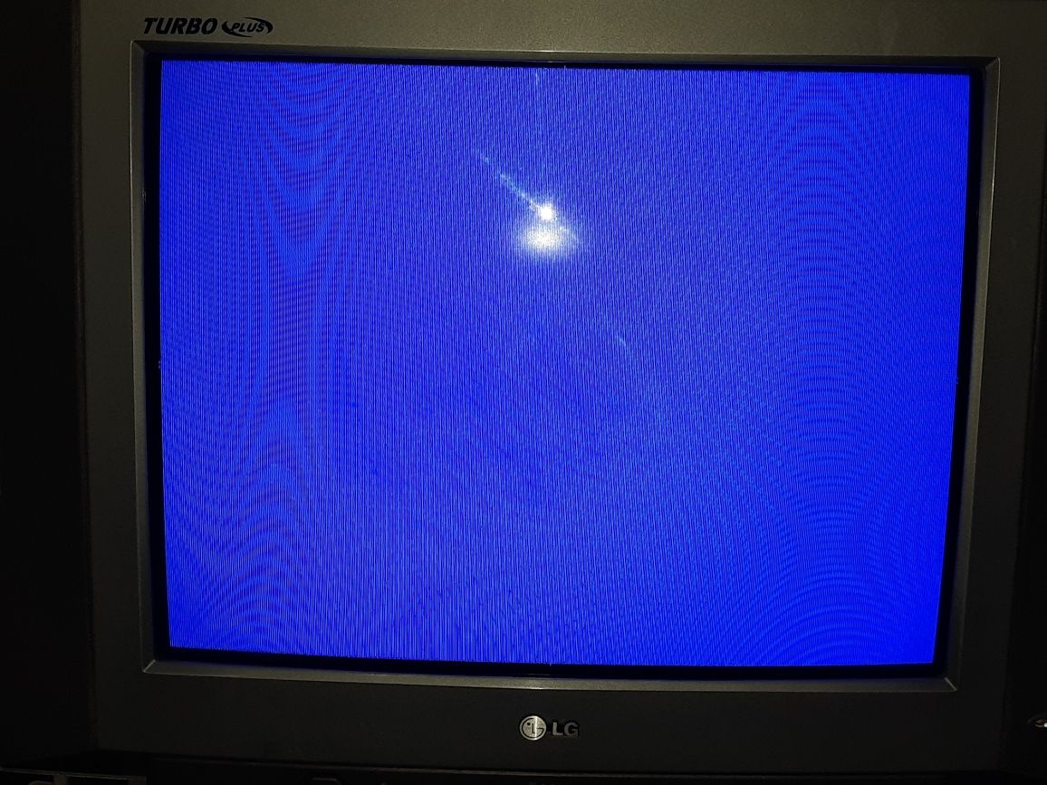 Телевизор LG полностью рабочий