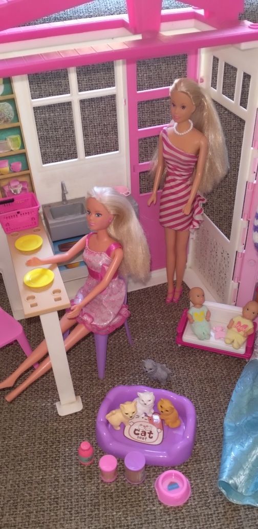 Casa Barbie+ bonecas e acessórios