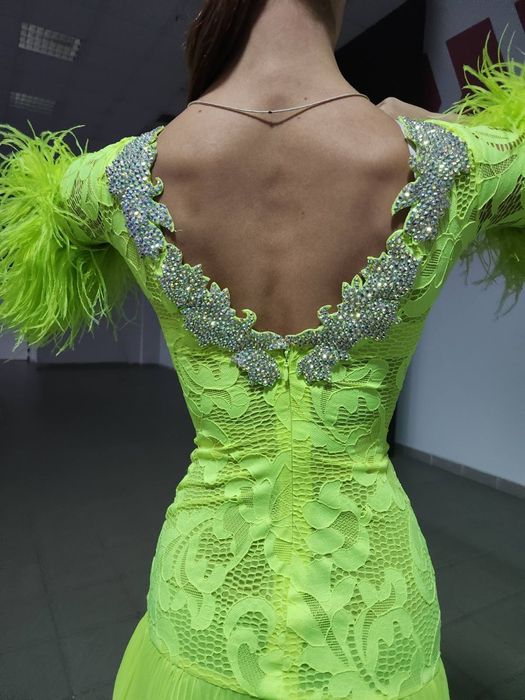 Продам сукню для стандарта