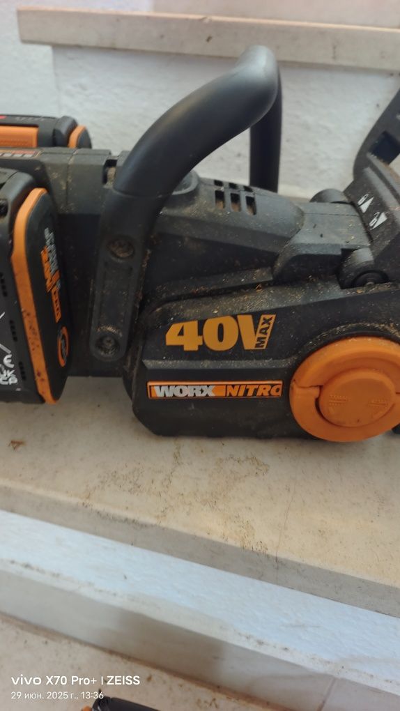 Moto Serra com batteries usado 2 mês