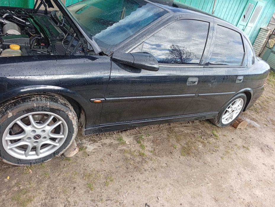 Продам вектра б,дизель