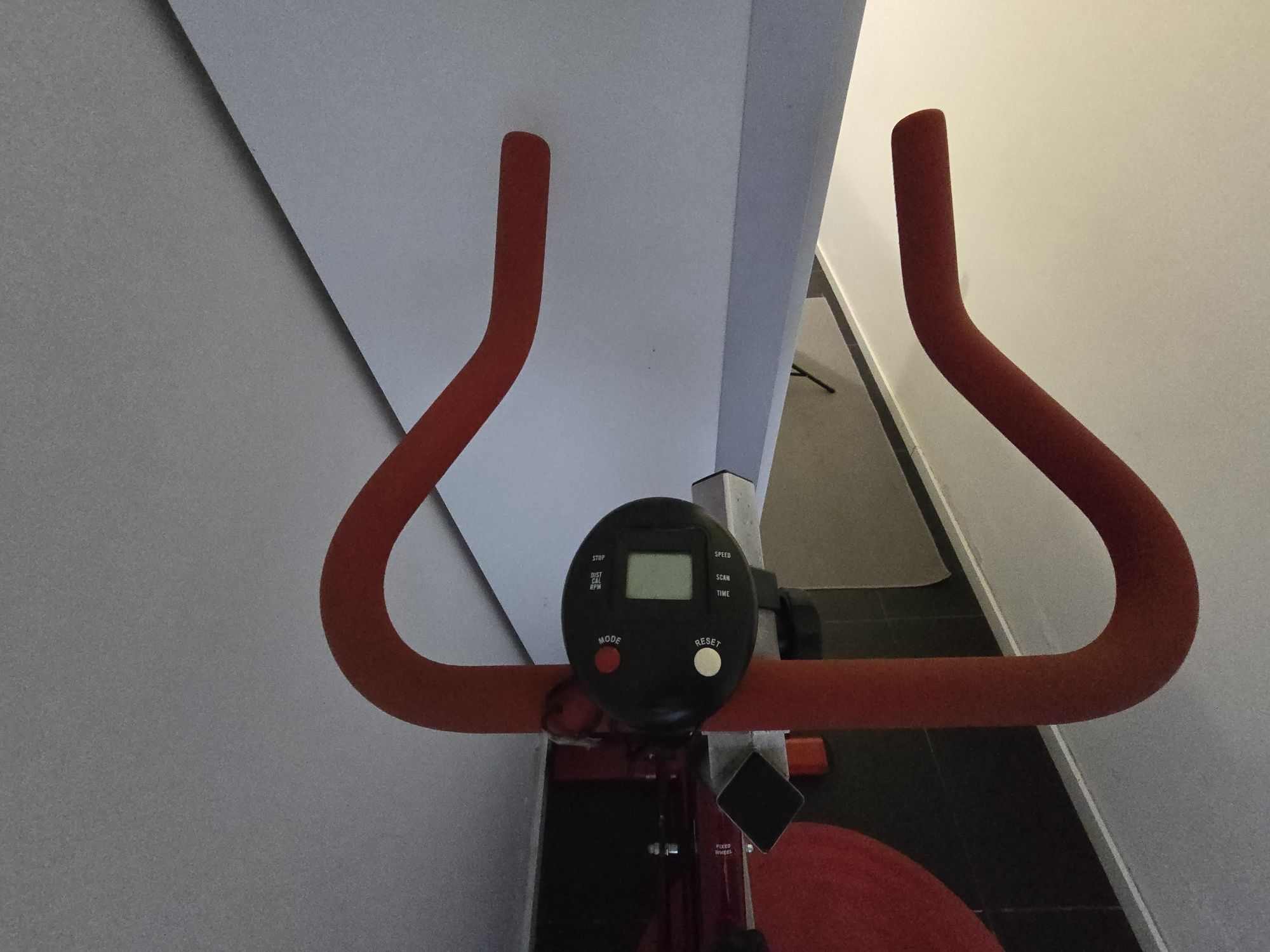 Bicicleta estática BH