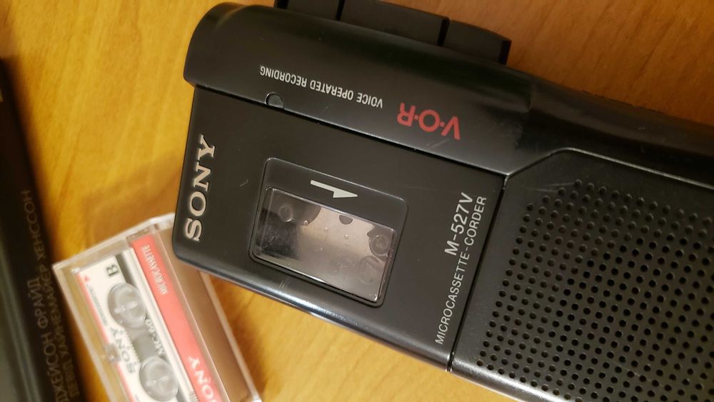 Диктофон SONY M-527V Microcassette Recorder