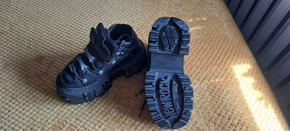 Sprzedam oryginalne buty marki NEW ROCK