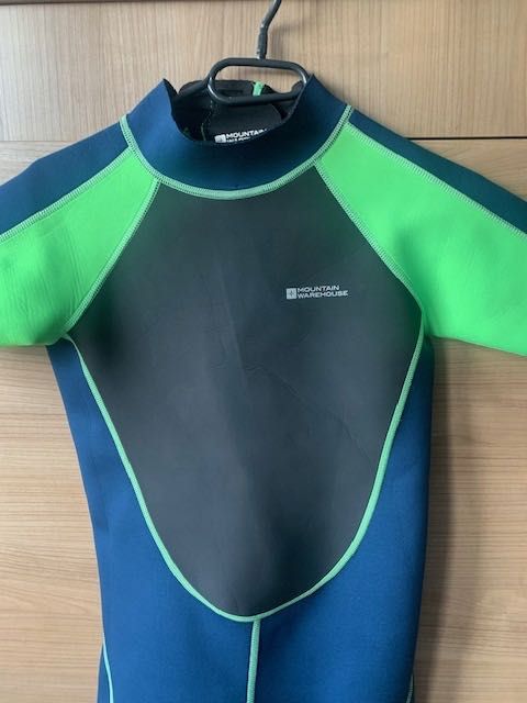 Pianka neoprenowa MOUNTAIN WAREHOUSE 2 mm 155-163 cm krótka 13 Lat