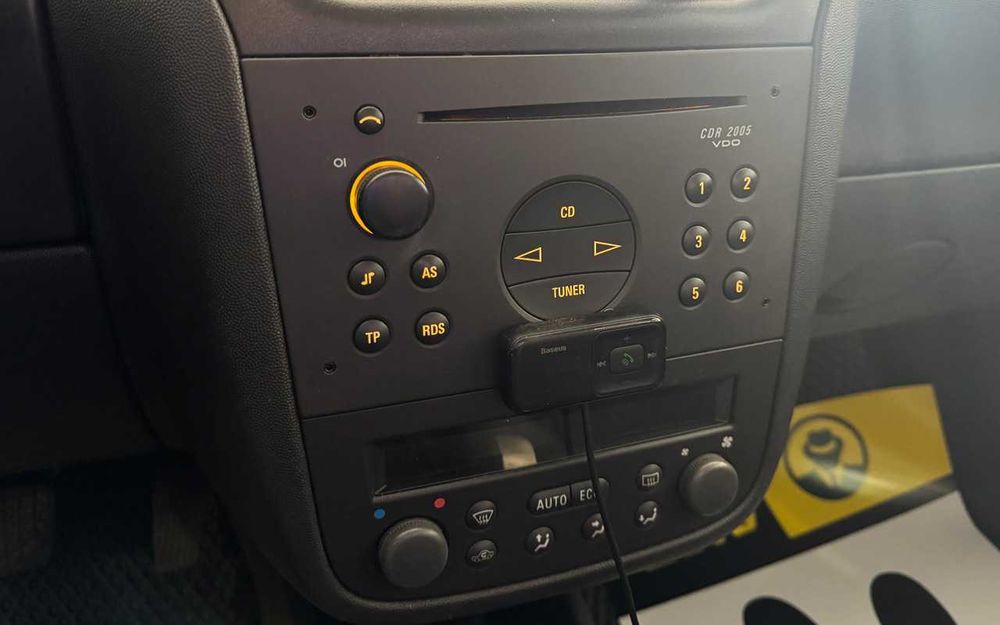 Opel Corsa 2002 рік.