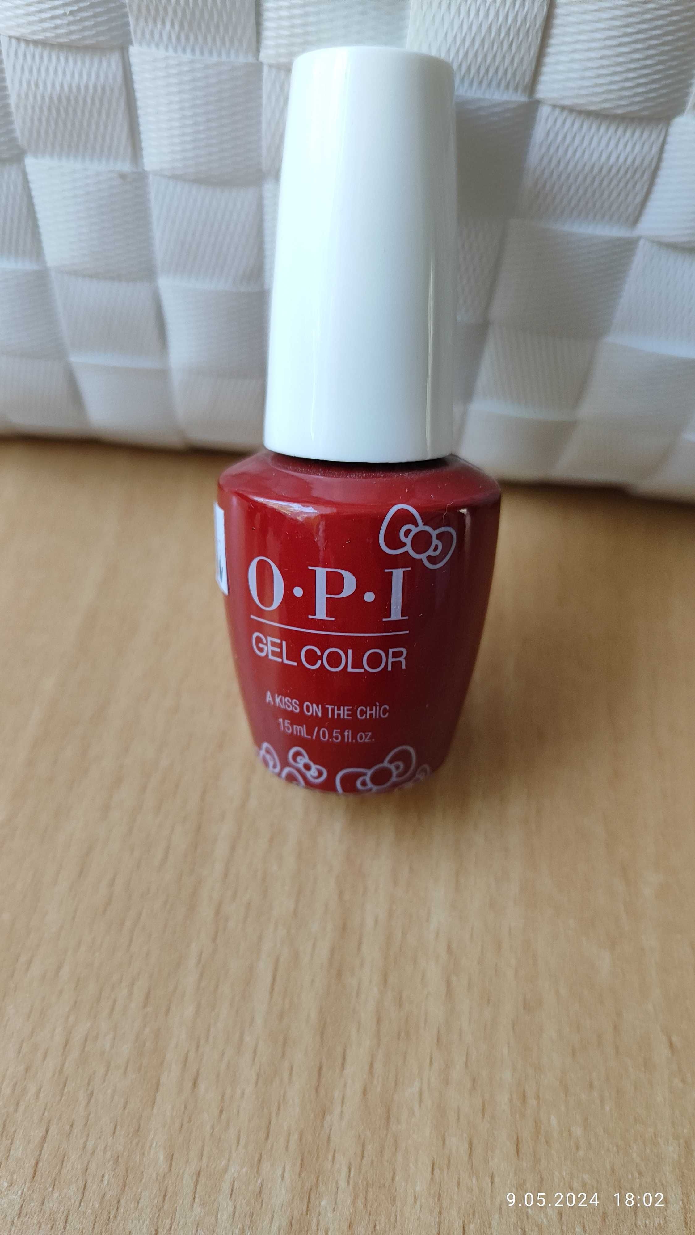 Opi gel color A kiss on the Chic L05 nowy
