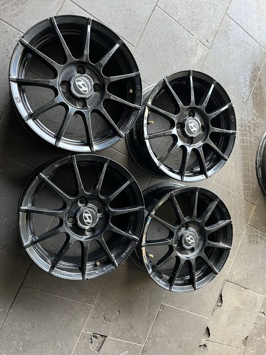 Felgi 15 Hyundai 4x100 z czujnikami komplet