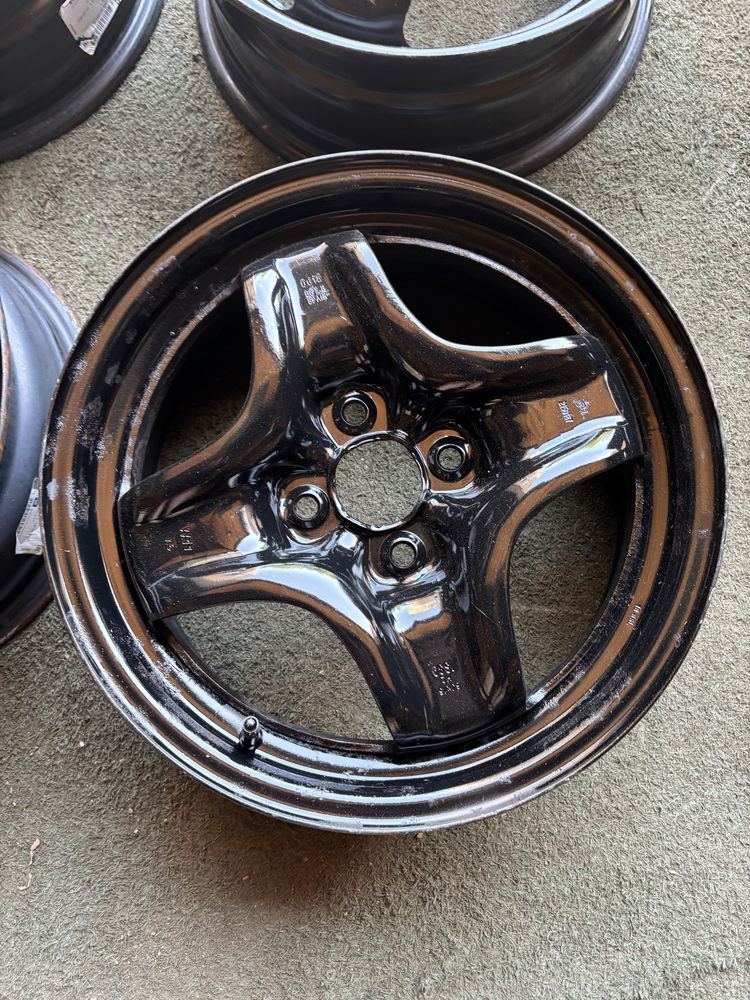 4x100 OPEL CORSA ADAM 6Jx15 IS39 felgi stalowe STRUKTURALNE czujniki