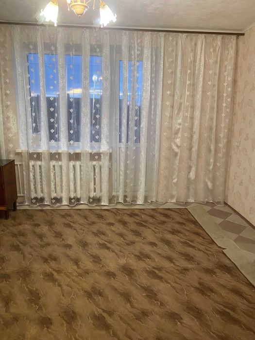 Сдам 1-комн. квартиру ПОЛУПУСТУЮ. Улица Шевченко. Можно питомца.