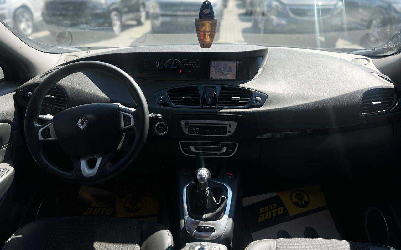 Renault Scenic 2012
