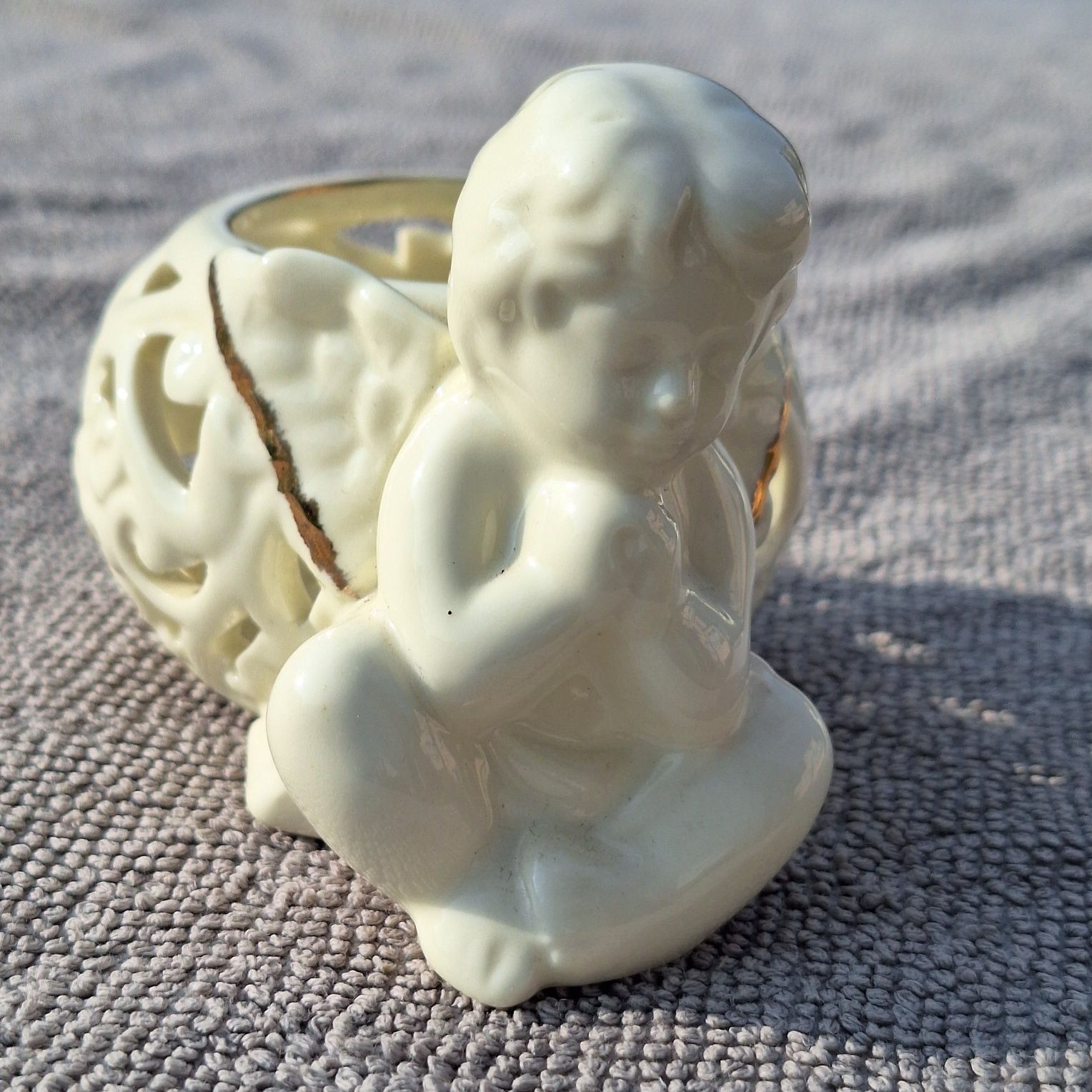 Świecznik porcelanowy Aniołek