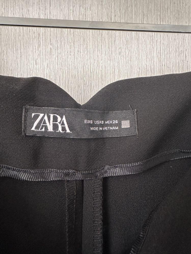 Нові брюки ZARA з високою посадкою