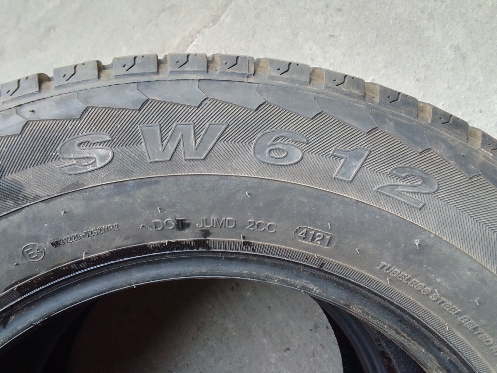 2 Opony zimowe 235/65r16C GOODRIDE 2021r