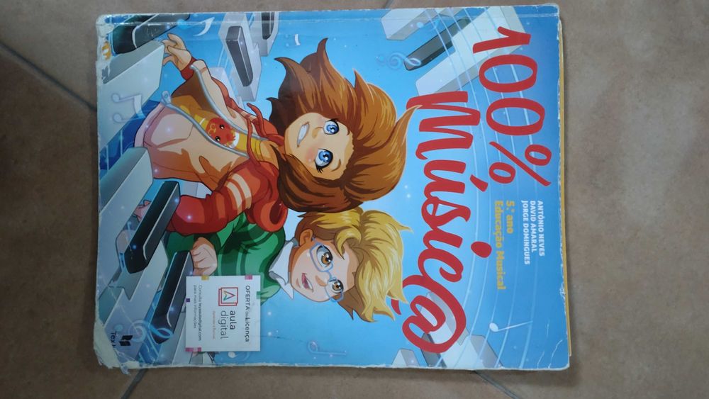 Livros escolares 5º Ano: Matemática, Português, Ciências, Inglês