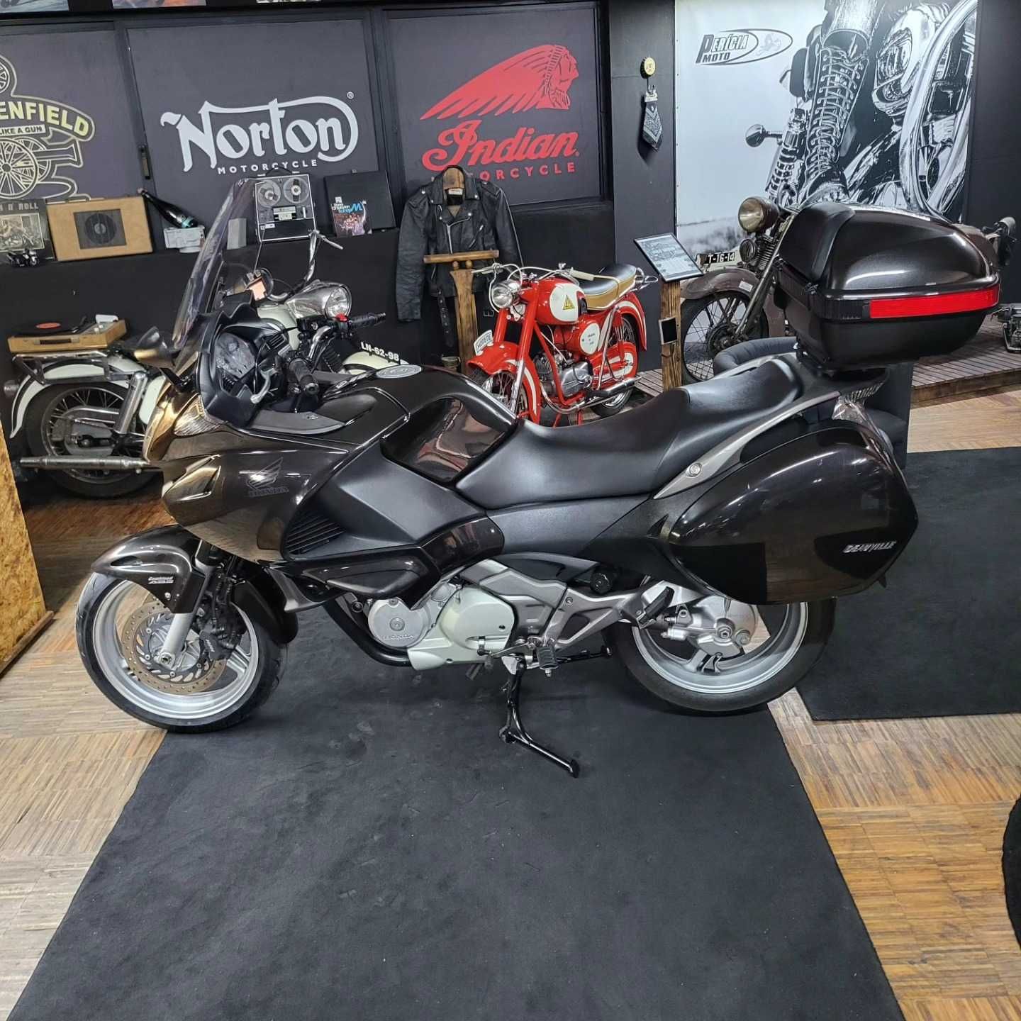 Honda Nt 700 Deauville